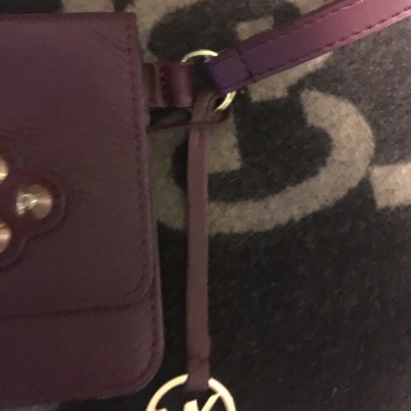 Bags - Picture 3 of 4